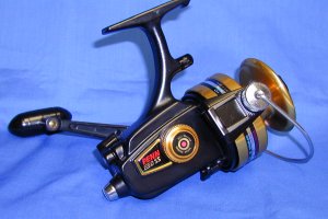 USED PENN SPINNING REEL PART - 704 MADE IN USA - Spool Shaft
